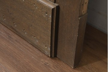 中古建具　特注オーダー品　ナラ無垢材　立体的なパネル意匠が上品な親子ドア2枚(1対)セット　(R-089964)