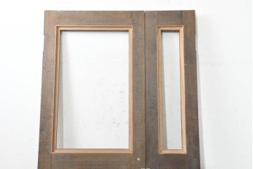 中古建具　特注オーダー品　ナラ無垢材　立体的なパネル意匠が上品な親子ドア2枚(1対)セット　(R-089964)