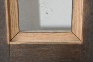 中古建具　特注オーダー品　ナラ無垢材　立体的なパネル意匠が上品な親子ドア2枚(1対)セット　(R-089964)