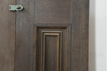 中古建具　特注オーダー品　ナラ無垢材　立体的なパネル意匠が上品な親子ドア2枚(1対)セット　(R-089964)