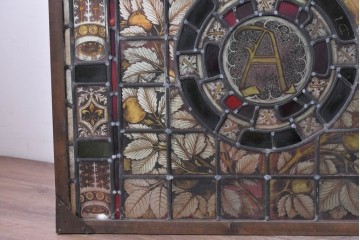 フランスアンティーク建具　1900年頃　エナメル絵付け　聖ペテロの名を掲げたステンドグラス1枚　(R-089971)