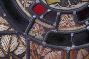 フランスアンティーク建具　1900年頃　エナメル絵付け　聖ペテロの名を掲げたステンドグラス1枚　(R-089971)