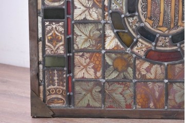 フランスアンティーク建具　1900年頃　エナメル絵付け　円形メダリオンと葡萄文様が印象的なステンドグラス1枚　(R-089972)