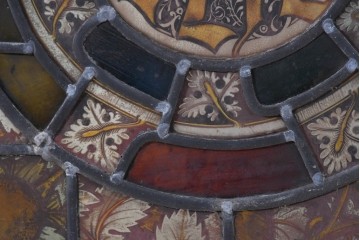 フランスアンティーク建具　1900年頃　エナメル絵付け　円形メダリオンと葡萄文様が印象的なステンドグラス1枚　(R-089972)