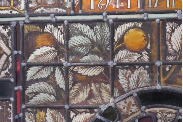 フランスアンティーク建具　1900年頃　装飾性豊かな円形意匠が目を引くステンドグラス1枚　(R-089973)