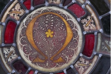 フランスアンティーク建具　1900年頃　装飾性豊かな円形意匠が目を引くステンドグラス1枚　(R-089973)