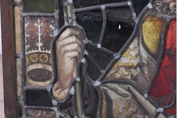 フランスアンティーク建具　1900年頃　エナメル絵付け　宗教美術の趣を感じる聖人像のステンドグラス2枚セット　(R-089975)