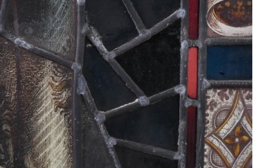 フランスアンティーク建具　1900年頃　エナメル絵付け　宗教美術の趣を感じる聖人像のステンドグラス2枚セット　(R-089975)