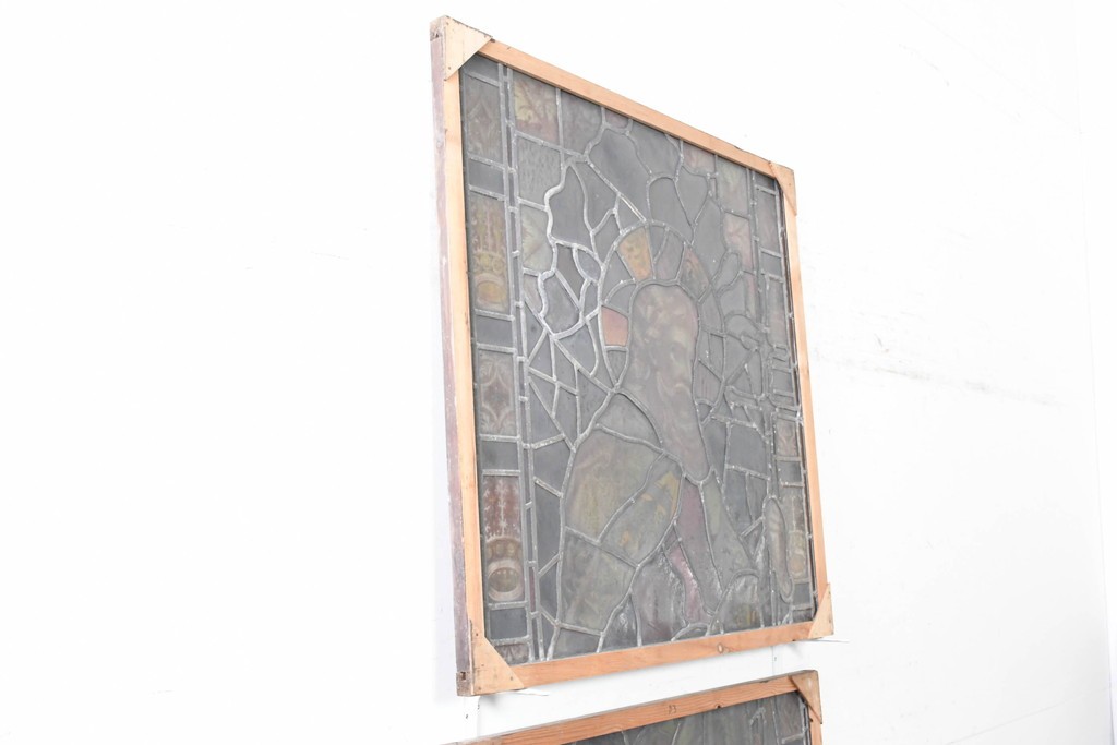 フランスアンティーク建具　1900年頃　エナメル絵付け　宗教美術の趣を感じる聖人像のステンドグラス2枚セット　(R-089975)