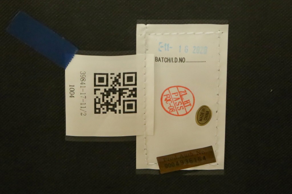 中古　希少な廃番品　HALO(ハロ)　REGGIO(レッジオ)　脚部にまで上質なレザーを巻き付けた贅沢な2人掛けソファ　定価約29万円　(R-089979)