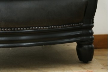 中古　美品　希少な廃番品　HALO(ハロ)　DECO TUB CHAIR(デコ タブ チェア)　身体を包み込むフォルムが魅力的なアームチェア　(R-089982)