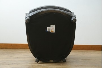 中古　美品　希少な廃番品　HALO(ハロ)　DECO TUB CHAIR(デコ タブ チェア)　身体を包み込むフォルムが魅力的なアームチェア　(R-089982)
