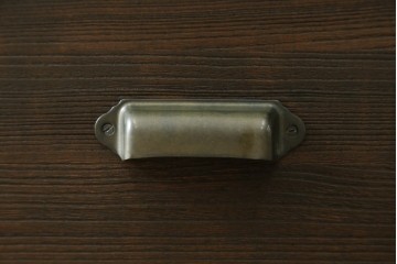 和製ヴィンテージ　和モダンな印象に仕上げた桐箪笥ローチェスト(R-089983)