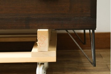 和製ヴィンテージ　和モダンな印象に仕上げた桐箪笥ローチェスト(R-089983)