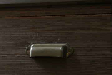 和製ヴィンテージ　和モダンな印象に仕上げた桐箪笥ローチェスト(R-089983)
