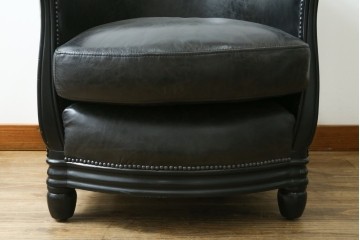 中古　美品　希少な廃番品　HALO(ハロ)　DECO TUB CHAIR(デコ タブ チェア)　身体を包み込むフォルムが魅力的なアームチェア　(R-089984)
