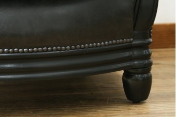 中古　美品　希少な廃番品　HALO(ハロ)　DECO TUB CHAIR(デコ タブ チェア)　身体を包み込むフォルムが魅力的なアームチェア　(R-089984)