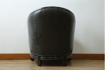 中古　美品　希少な廃番品　HALO(ハロ)　DECO TUB CHAIR(デコ タブ チェア)　身体を包み込むフォルムが魅力的なアームチェア　(R-089984)
