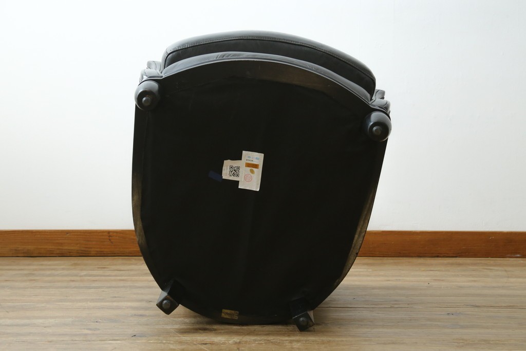 中古　美品　希少な廃番品　HALO(ハロ)　DECO TUB CHAIR(デコ タブ チェア)　身体を包み込むフォルムが魅力的なアームチェア　(R-089984)