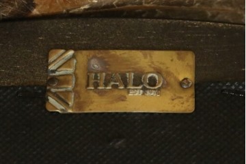中古　美品　希少な廃番品　HALO(ハロ)　DECO TUB CHAIR(デコ タブ チェア)　身体を包み込むフォルムが魅力的なアームチェア　(R-089984)