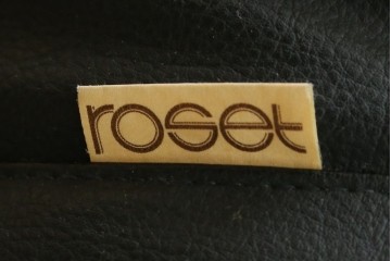 フランスヴィンテージ　ligne roset(リーン・ロゼ)　ROSETTOGO(ロゼトーゴ)　旧タグ　オールドトーゴ　ブラックカラーの2人掛けソファ　(R-089985)