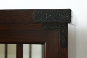 中古　美品　筑後民芸　川野工芸　力強く美しい木目が際立つ飾り棚　(R-089988)