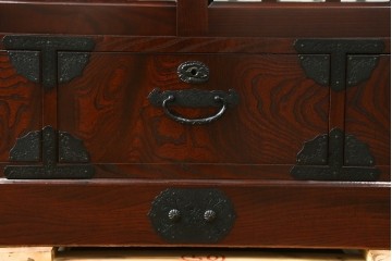 中古　美品　筑後民芸　川野工芸　力強く美しい木目が際立つ飾り棚　(R-089988)