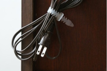 中古　美品　筑後民芸　川野工芸　力強く美しい木目が際立つ飾り棚　(R-089988)