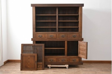 中古　美品　職人手作り品　タモ材　ダイナミックで美しい木目の水屋箪笥　(R-089989)