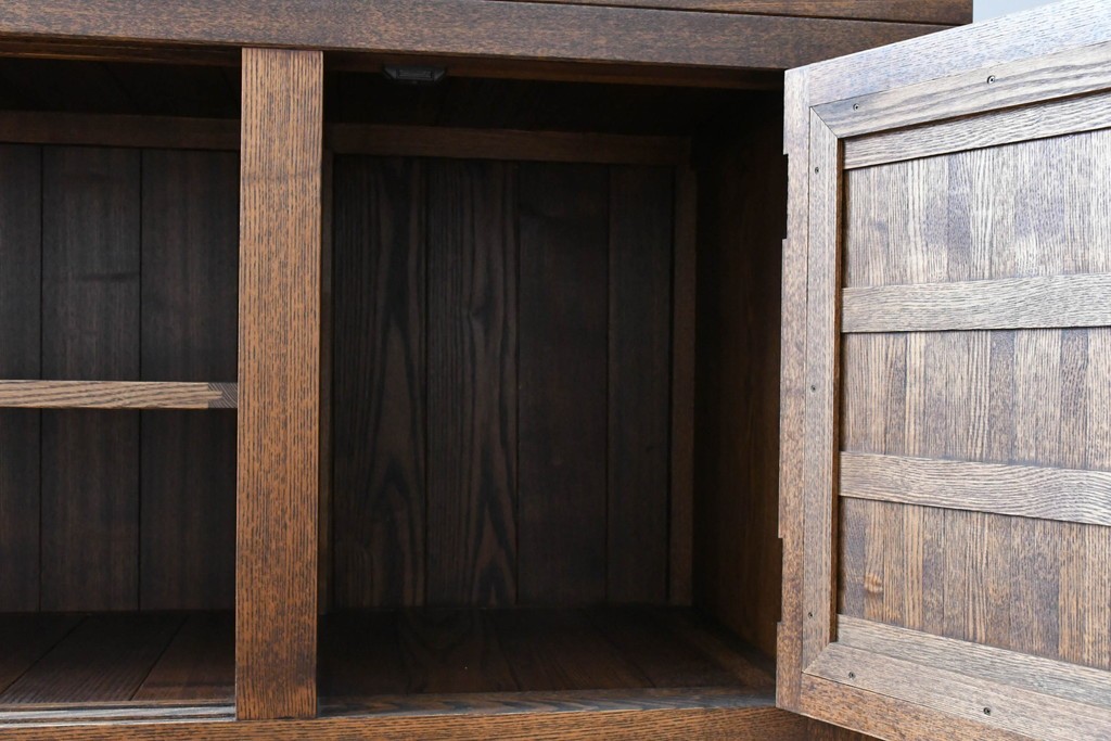 中古　美品　職人手作り品　タモ材　ダイナミックで美しい木目の水屋箪笥　(R-089989)
