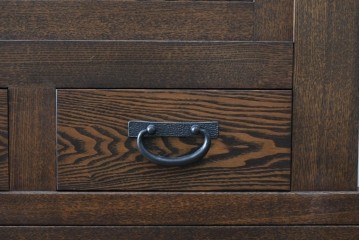 中古　美品　職人手作り品　タモ材　ダイナミックで美しい木目の水屋箪笥　(R-089989)
