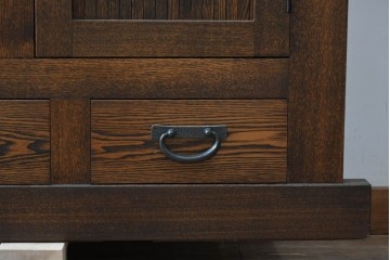 中古　美品　職人手作り品　タモ材　ダイナミックで美しい木目の水屋箪笥　(R-089989)
