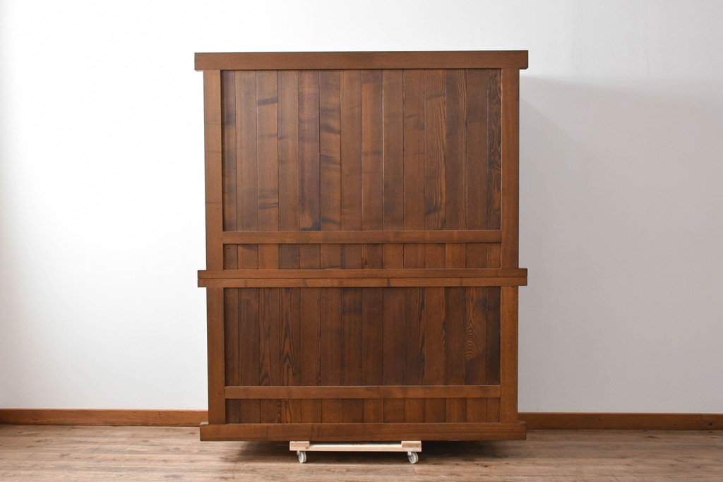 中古　美品　職人手作り品　タモ材　ダイナミックで美しい木目の水屋箪笥　(R-089989)