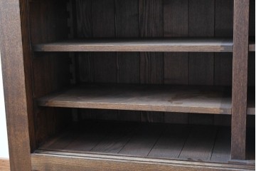 中古　美品　職人手作り品　タモ材　水屋箪笥上段　繊細で整然と並ぶ格子戸が魅力の収納棚　(R-089990)