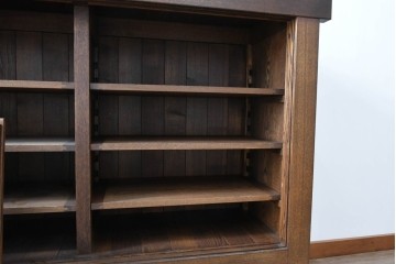 中古　美品　職人手作り品　タモ材　水屋箪笥上段　繊細で整然と並ぶ格子戸が魅力の収納棚　(R-089990)