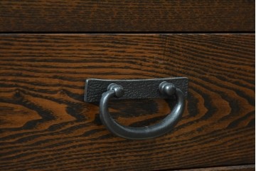 中古　美品　職人手作り品　タモ材　水屋箪笥上段　繊細で整然と並ぶ格子戸が魅力の収納棚　(R-089990)