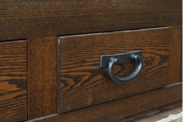 中古　美品　職人手作り品　タモ材　水屋箪笥上段　繊細で整然と並ぶ格子戸が魅力の収納棚　(R-089990)