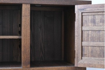 中古　美品　職人手作り品　タモ材　水屋箪笥下段　前板の美しい杢目が目を引く収納棚　(R-089991)