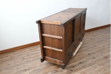 中古　美品　職人手作り品　タモ材　水屋箪笥下段　前板の美しい杢目が目を引く収納棚　(R-089991)