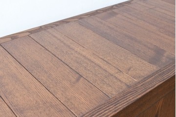 中古　美品　職人手作り品　タモ材　水屋箪笥下段　前板の美しい杢目が目を引く収納棚　(R-089991)