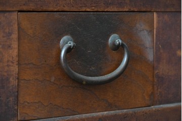 和製アンティーク　透かし彫りの意匠が趣を添える四尺京水屋　(R-089992)