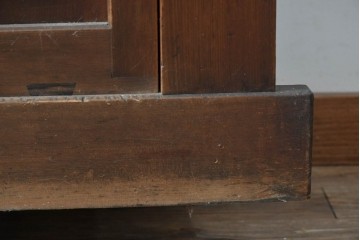 和製アンティーク　透かし彫りの意匠が趣を添える四尺京水屋　(R-089992)