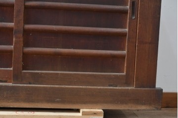 和製アンティーク　横桟引き戸が美しい四尺京水屋の収納棚　(R-089994)
