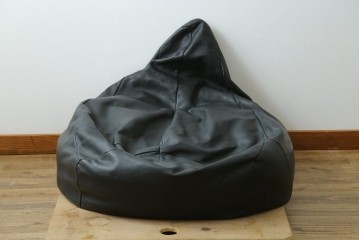 中古　de Sede(デセデ)　DS-9087　Beanbag(ビーンバッグ)　しなやかな黒レザーのビーズクッションソファ　定価約17万円　(R-089996)