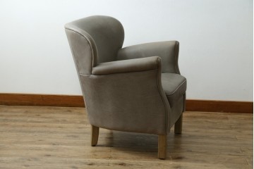 中古　HALO(ハロ)　FAT LUXE(ファット リュクス)　GREEN WHICH ARM CHAIR(グリーンウィッチアームチェア)　本革　包み込むような背もたれが魅力のアームチェア　(R-089999)