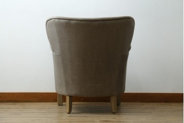 中古　HALO(ハロ)　FAT LUXE(ファット リュクス)　GREEN WHICH ARM CHAIR(グリーンウィッチアームチェア)　本革　包み込むような背もたれが魅力のアームチェア　(R-089999)