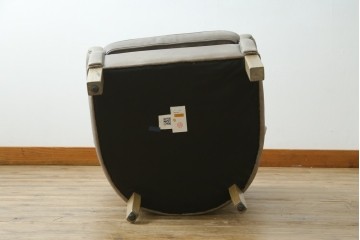 中古　HALO(ハロ)　FAT LUXE(ファット リュクス)　GREEN WHICH ARM CHAIR(グリーンウィッチアームチェア)　本革　包み込むような背もたれが魅力のアームチェア　(R-089999)