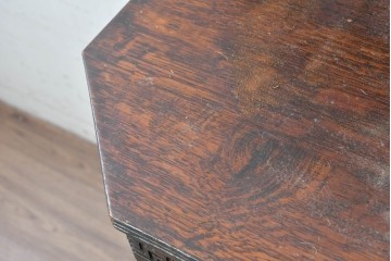 イギリスアンティーク　1920年頃　オーク材　幾何学模様が印象的なコンソールテーブル　(R-090004)