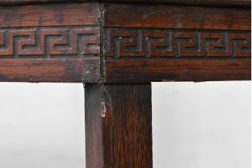 イギリスアンティーク　1920年頃　オーク材　幾何学模様が印象的なコンソールテーブル　(R-090004)