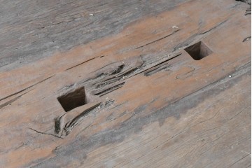 ヨーロッパヴィンテージ　素朴な木味を楽しむプリミティブなテーブル　※天板に反りあり　(R-090010)